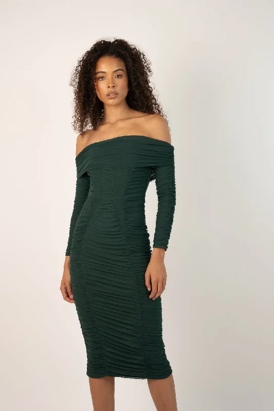 Hara Midaxi Ruched Dress in Emerald Green