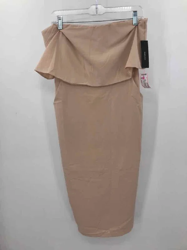 Pre-Owned Lulus Tan Size Medium Knee Length Strapless Dress