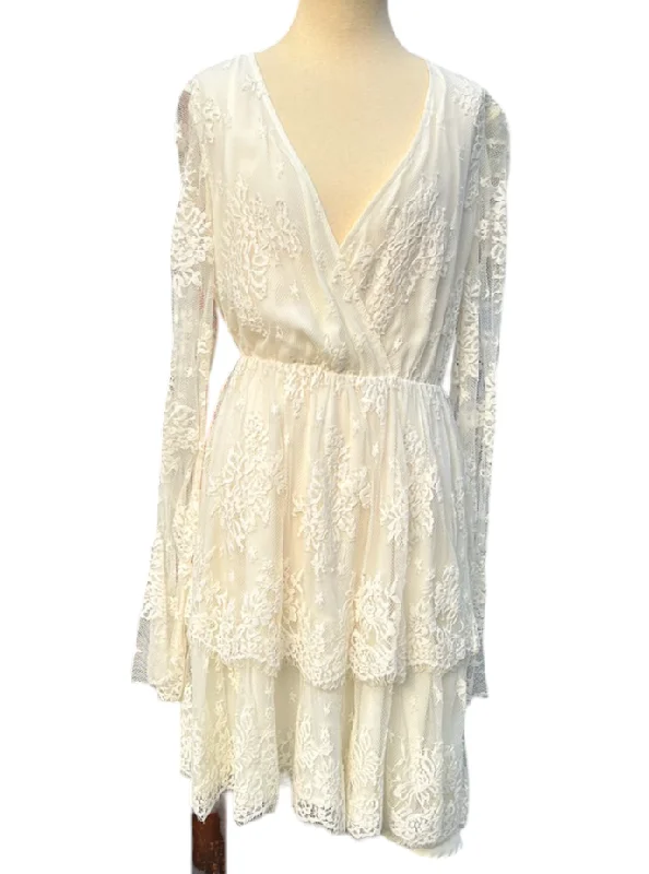 新品 WHITE DRESS