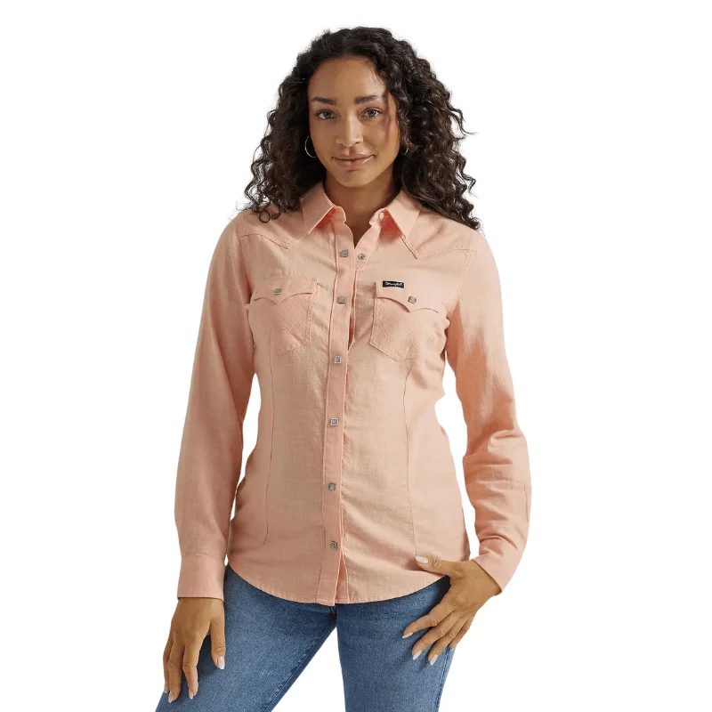 Wrangler Women's Peach Retro Long Sleeve Western Snap Shirt 112347182 Elegant Silk Short Shirt Wrangler Women's Peach Retro Long Sleeve Western Snap Shirt 112347182 Elegant Silk Short Shirt