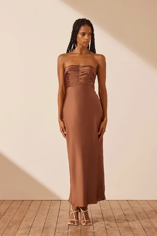 LUXE STRAPLESS RUCHED BODICE MIDI DRESS - MOCHA Fashionable Chiffon Midi Dress