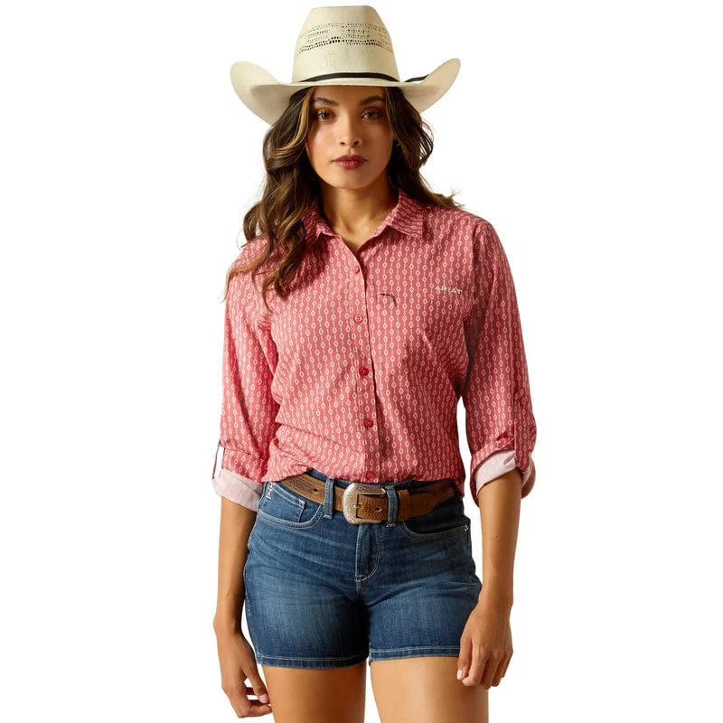 Ariat Women's VentTEK Lyla Geo Stripe Print Long Sleeve Stretch Shirt 10051326 Comfortable Knit Short Shirt Ariat Women's VentTEK Lyla Geo Stripe Print Long Sleeve Stretch Shirt 10051326 Comfortable Knit Short Shirt