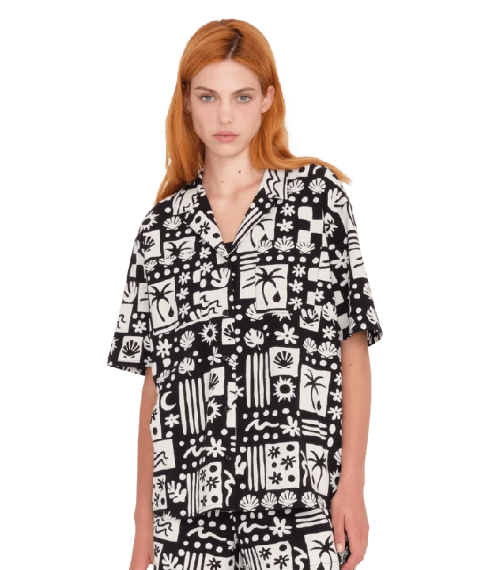 Sunny Wild Shirt in Black Comfortable Flowing Short Sleeve