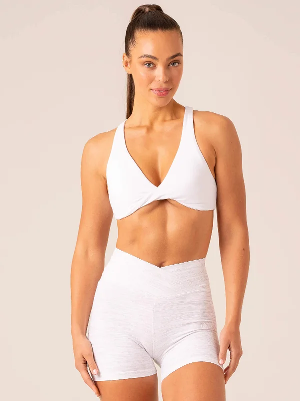 Momentum Twist Sports Bra - White Cozy Wire-Free Bra