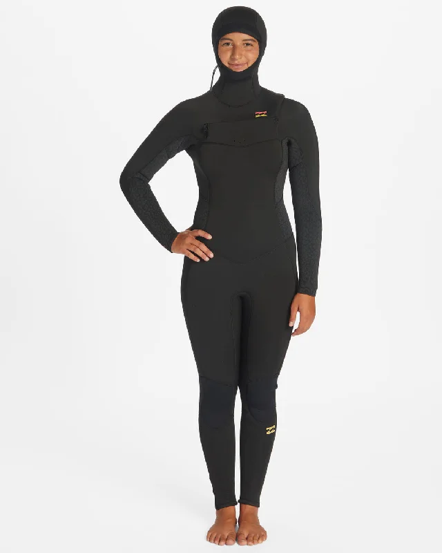 5/4 Synergy Hooded Chest Zip Full Wetsuit - Wild Black Hoodie with Ribbed Hem Stretchable Secure 5/4 Synergy Hooded Chest Zip Full Wetsuit - Wild Black Hoodie with Ribbed Hem Stretchable Secure