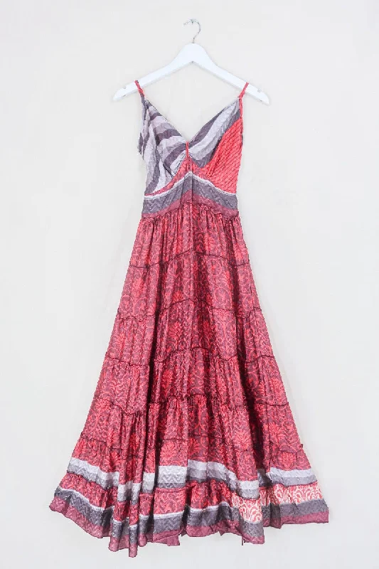 Delilah Maxi Dress - Coral & Burgundy Baroque - Vintage Sari - Free Size M/L Fashionable High-Waist Maxi Dress